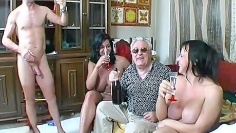 Sogni Bagnati Di Trans In Amore (full Movie)