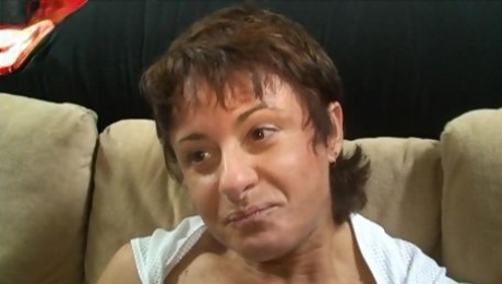 Cute brown eyed girl opens wide and sucks black cock