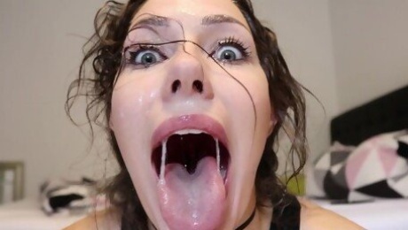 Amateur ends massive fuck play with huge facial