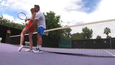 Informal tennis lessons end in forbidden outdoor fuck for Serena Avery