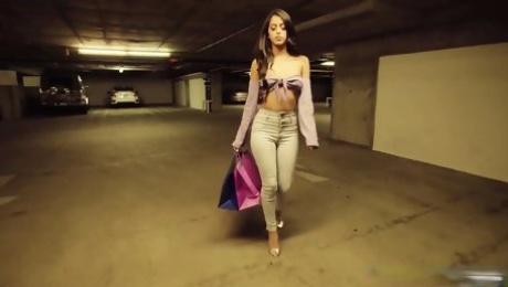 The Gorgeous With Perfect Feet
