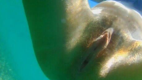 Underwater CLOSE UP PEE and Naked Swimming