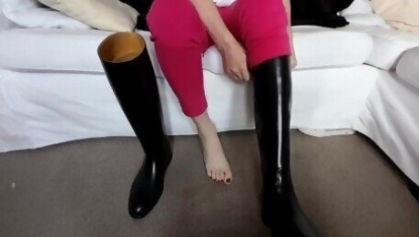 HAVING FUN IN JODHPURS PART2