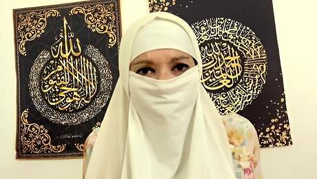 Impressive hard pound in the doggy style with a spicy Muslim hottie