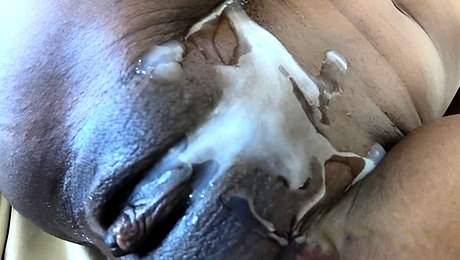 Hottie's shaved sex by Bambulax