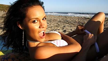 Winsome Ruby Knox at oral smut